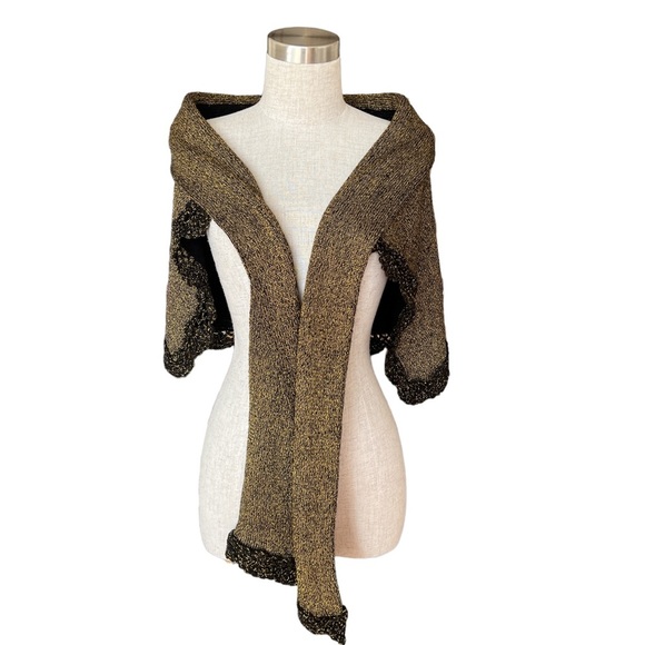 Los Angeles Grace's Design 90s NYE Christmas Metallic Gold Scarf Wrap Cape - Picture 1 of 4